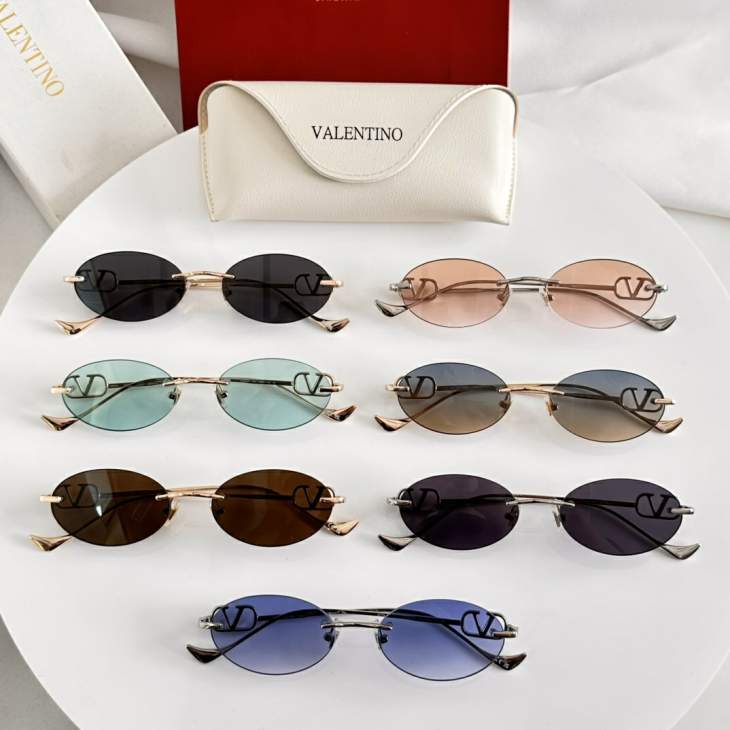 Picture of Valentino Sunglasses _SKUfw79480162fw
